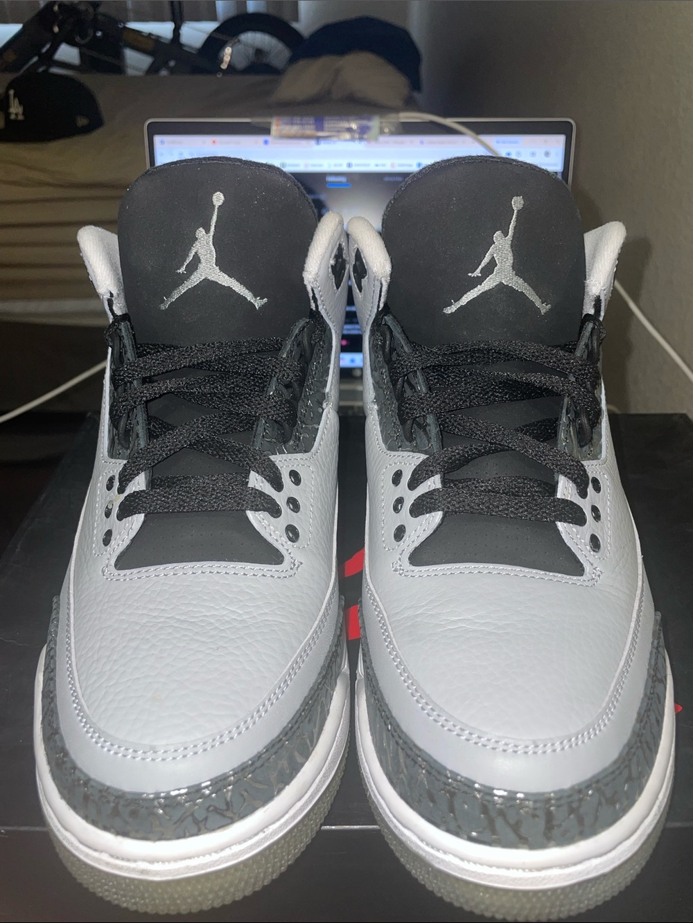 Jordan Retro 3 in Grey, Black and White